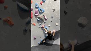 gym bouldering climbinggym climbingcommunity indooractivities climb rockclimbing climber [upl. by Wallie964]