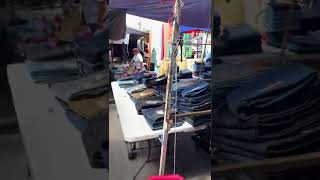 Vagando por el tianguis el baratillo Guadalajara 🤣hay de todo aquí 🤣🤣 [upl. by Etnoid524]