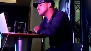 Espinoza Paz cantando Magica durante el Chat [upl. by Yeldoow841]