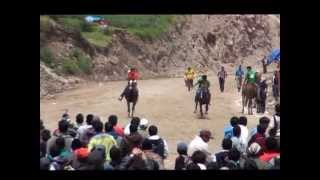 GRAN CARRERA DE CABALLOS EN LIRCAYANGARAES 2013 [upl. by Eeryn]