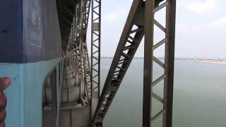 12663 HowrahTiruchchirapalli Jn super fast express cruising through Godavari river bridge [upl. by Aimo]