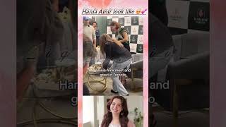 Hania amir in Canada video iqroskii haniamir haniaaamir haniaamir kabhimainkabhitum viralshort [upl. by Geilich674]