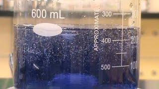 yellow and blue oscillating chemical reaction [upl. by Casia]