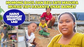 Rutinitas Ibu rumah tangga Momong anak lanjut beli sate Untuk lauk makan anak anak [upl. by Ylerebmik]