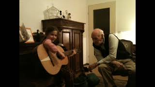 Norina spielt Gitarre [upl. by Llebana]