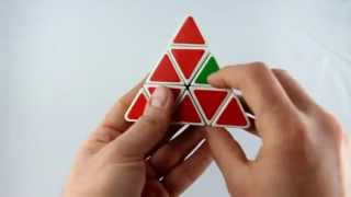 Lösung Pyraminx magische Pyramide Tutorial einfach [upl. by Oys]