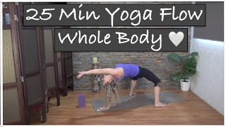 25 Min Yoga Flow Class  Stretch amp Strengthen Whole Body [upl. by Natalee]