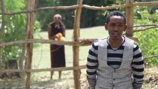 Haacaaluu Hundeessaa  Maalan Jira NEW AFAN OROMO OFFICIAL MUSIC VIDEO 2015 [upl. by Yeslehc]