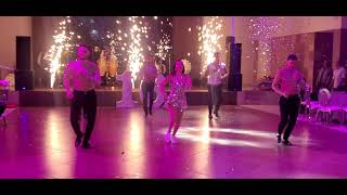 BACHATA PARA QUINCEAÑERAS PERRONAS FELIZ AÑO 2021 EN EL MEJOR SalonJardinCharey👏 mis chambelanes [upl. by Enelaehs948]