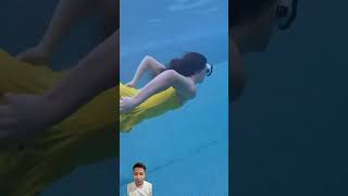 underwater swimming mermaid swim pool funny playa cute abimonkey fishing [upl. by Divadnoj]