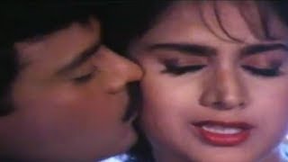 Ek Pappi Dede Mujhe  Video Song  Aaj Ka Goonda Raaj  Chiranjeevi amp Minakshi Sheshadri [upl. by Thin]