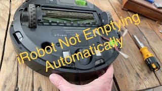 iRobot Not Emptying Bin Automatically  Fast Easy Fix [upl. by Handbook910]