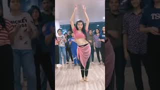 most popular video by movethedancespace manohari medhavi Mishra choreography bellydance shorts [upl. by Jennie904]