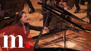 Yeol Eum Son performs Gershwins Rhapsody in Blue  With Gergely Madaras [upl. by Ferdinanda]