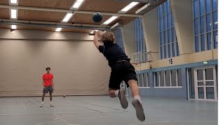 Wurfkrafttraining mit Medizinbällen [upl. by Yllop212]