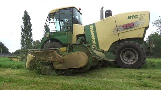 Pelle mowing amp merging silage [upl. by Sido]