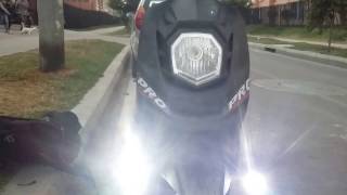 Luces led a moto akt [upl. by Riamu]