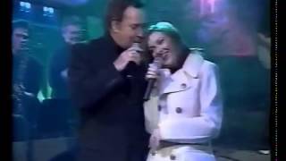 Tom Jones amp Cerys Matthews  Baby Its Cold Outside Live [upl. by Etiragram]