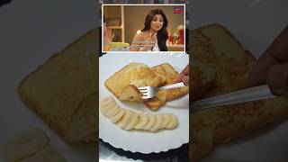 French toast 🍞 frenchtoast shilpashetty breadtoastrecipe healthyrecipes healthybreakfast [upl. by Enelhtac]