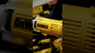 AMOLADORA ANGULAR DEWALT 9 2200W [upl. by Home]