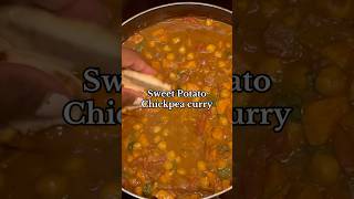 Easy Vegan Sweet Potato chickpea Curry 😋 vegan plantbased veganrecipes [upl. by Marguerita]