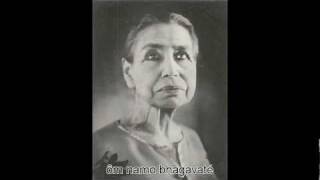 Mantra de Mère  ÔM NAMO BHAGAVATÉ [upl. by Lirbij]