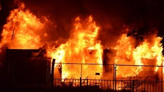 Grote uitslaande brand in schoolgebouw in Breda [upl. by Otxilac]