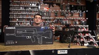 REVIEW FAMAS AEG MOSFET CYBERGUN [upl. by Ifen793]