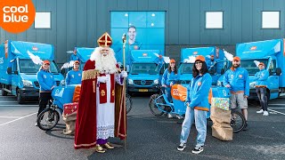 volledige versie Coolblue’ers schieten Sinterklaas te hulp met de Packchain2000 [upl. by Babby643]