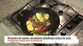 Receta de verduras salteadas al wok  A Los Fogones [upl. by Strep]