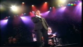 Luis Miguel Por Debajo De La Mesa en vivo [upl. by Melnick]