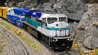 Athearn Shamu SD90MACH 8204 W Loksound [upl. by Nitsugua]