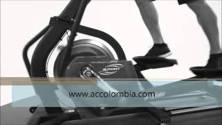 Eliptica Magnetica D0140 EGlade marca Spirit Fitness video2 [upl. by Sirrot]