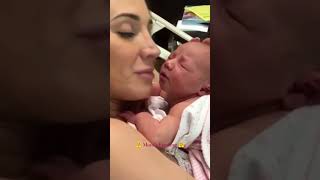 🎧Mom Love kisses 😘  babycare newborncare newbornfeeding momlife breastfeeding mom cutebaby [upl. by Ahsennek791]