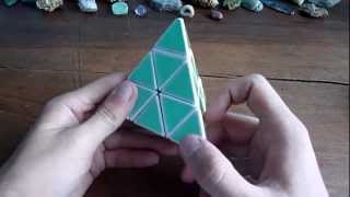 Comment résoudre le Pyraminx [upl. by Alyos139]