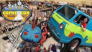 Looking For The Most Expensive Pops at Comic Con [upl. by Helaina]