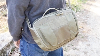 Maxpedition Skyridge Tech Messenger Bag An quotIn Betweenquot Everyday Carry Bag  EDC Office Bag [upl. by Nadya]