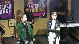 Tegan and Sara Tegans girlfriend Halloween Songwriting CC Español [upl. by Gomer190]