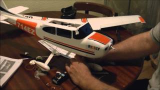 RC Flugmodell Cessna 480 RTF Teil 2  Aufbau Servos Tragflächen [upl. by Wojak]