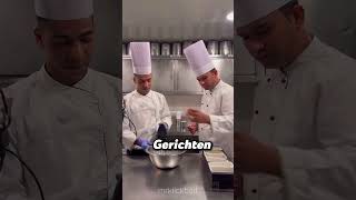 DIESER CHEF IST SÜCHTIG NACH SALZ 😂 [upl. by Assiram]