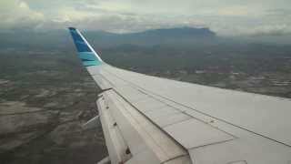 Garuda Indonesia PKGEI Landing in Hussein Sastranegara Airport Bandung WICCBDO [upl. by Yaf55]