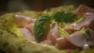 La pizza con Mortadella La quotMortazzaquot gialla [upl. by Fancie659]