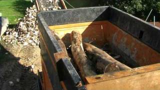 MampJ 4000 Shredder Wood logs [upl. by Farra]