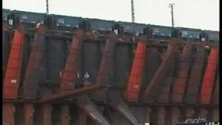 Part 2  The SS Lee A Tregurtha loading taconite in Marquette MI  2004 [upl. by Carboni]