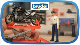 bworld Motorradwerkstatt  62101  Bruder Spielwaren [upl. by Akinehs]