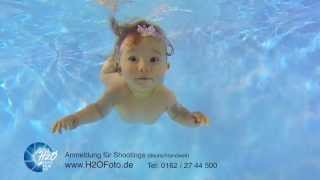 Baby taucht in super slow motion  Zeitlupenstudie Unterwasser Fotoshooting [upl. by Iva904]