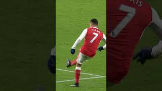 Olivier Giroud scores an unbelievable scorpion kick against Crystal Palace [upl. by Aninnaig271]