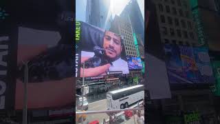 Linsoumis Delogu diffusé à Times Square à New York 😍 [upl. by Nachison640]