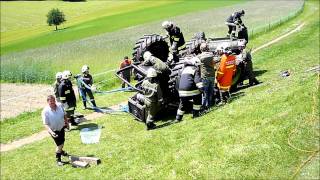 PersonenBergung nach Traktorunfall in Haibach [upl. by Truda]