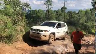 Jeep Compass Flex 4x4  Trilha leve  Off road  Erosões [upl. by Llerrem894]